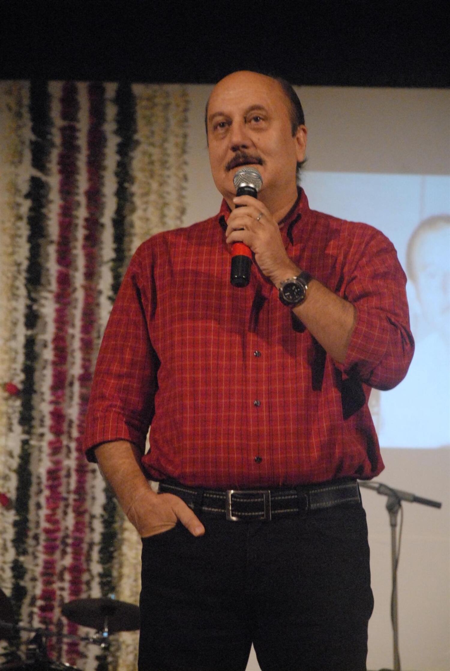 Anupam Kher at the prayer meet for his late father at ISKCON in Mumbai