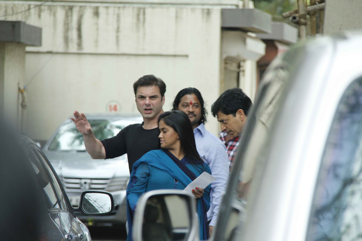 Sohail Khan With Sister Arpita Khan Arriving For Eid Ul Fitr Celebrations At Salman Khan 6303