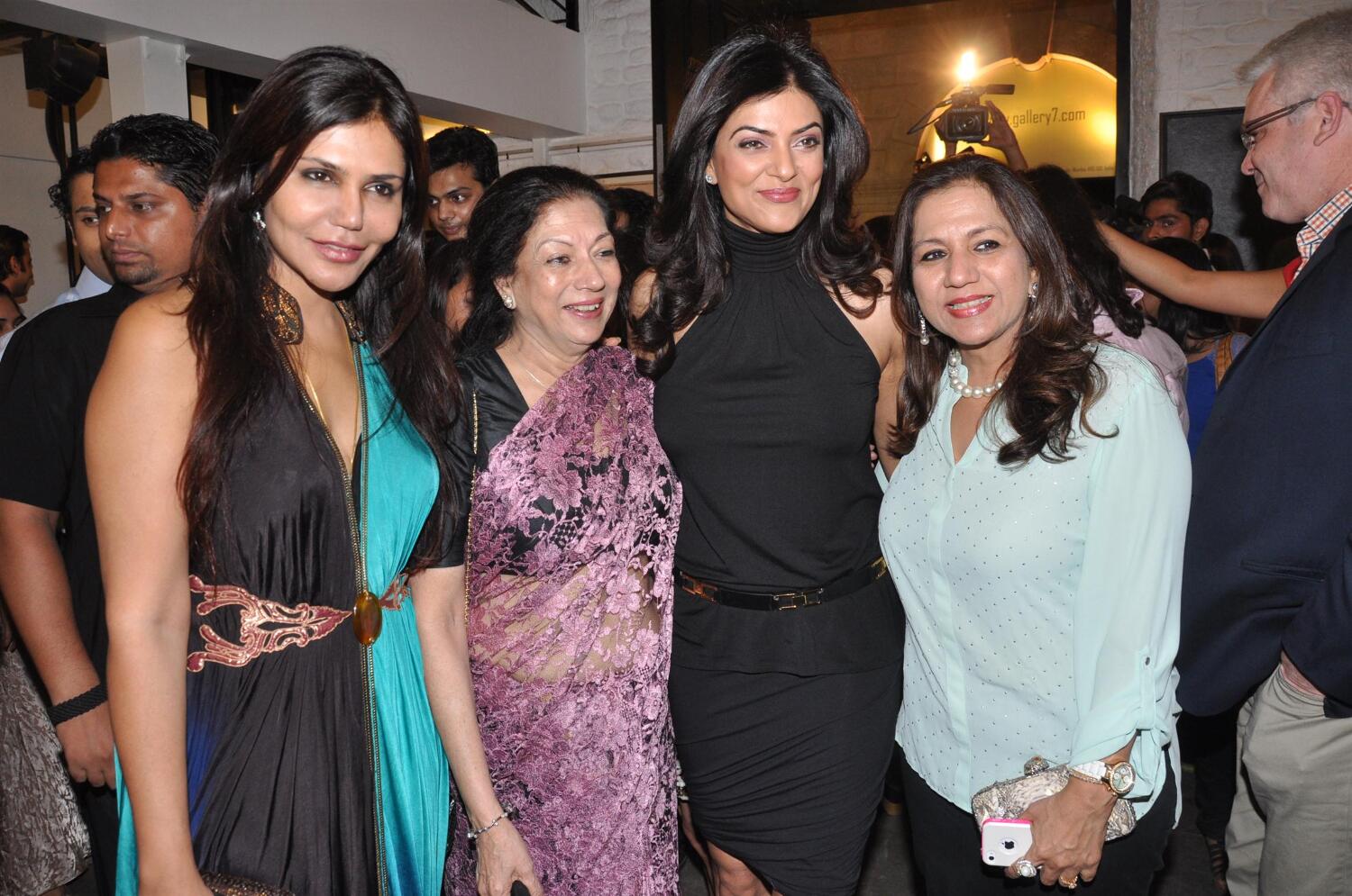 Sushmita Sen House Pics - Her family consists of her dad, shubeer, a