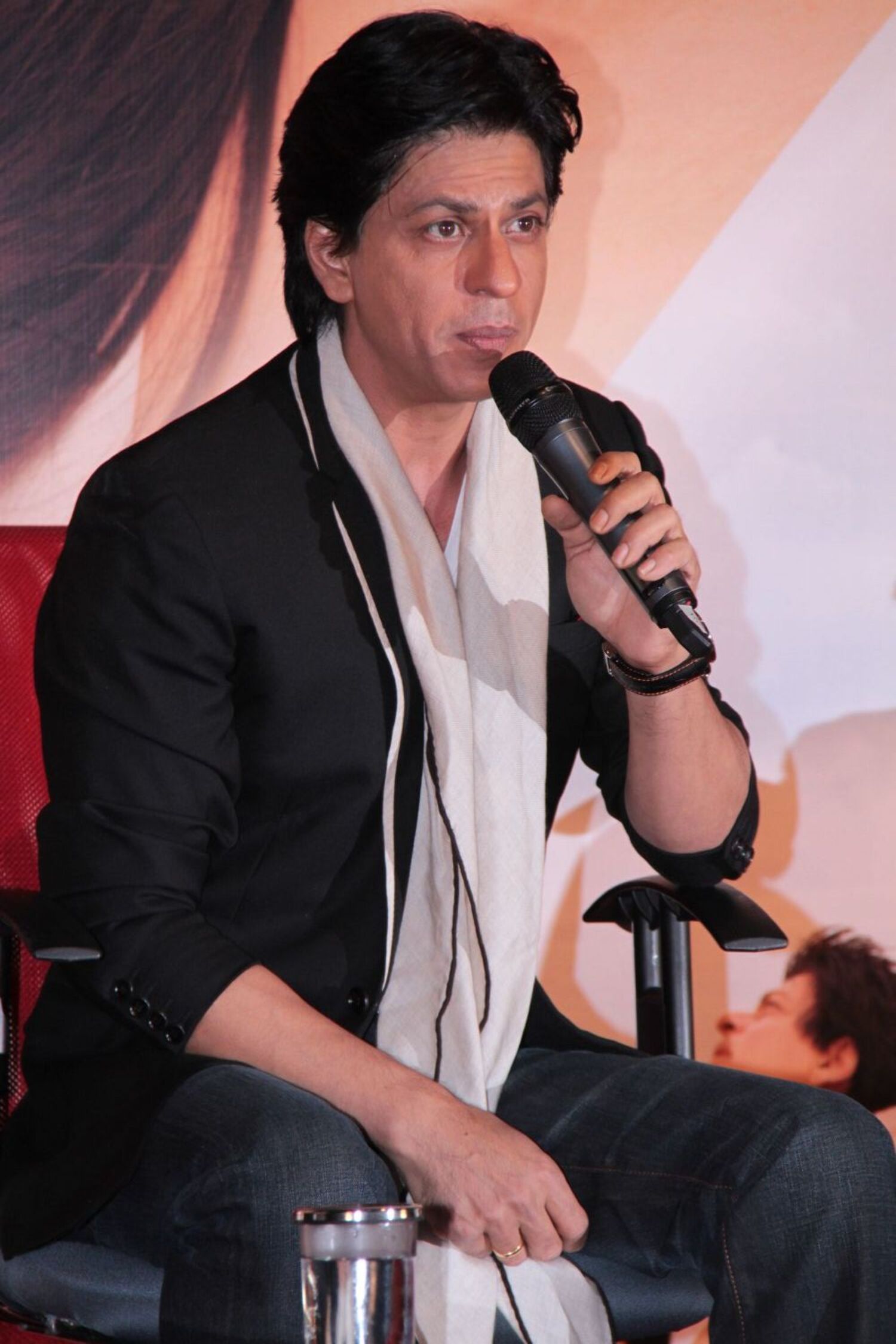 Shah Rukh Khan at press meet of film JAB TAK HAI JAAN at YRF Studios in