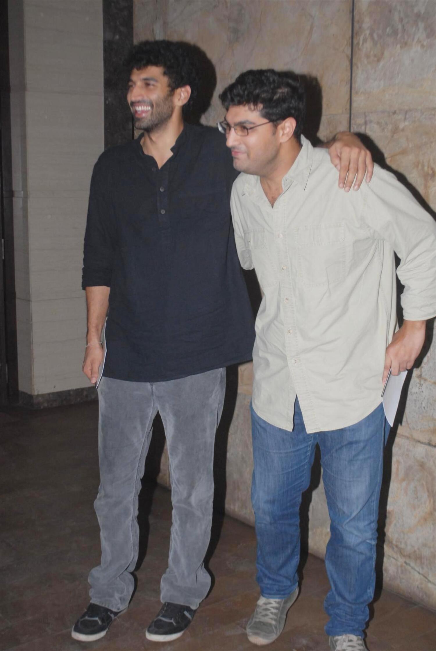 Hidden History: Aditya Roy Kapoor'S Father Photo & The Making Of A Star - y4y44f2