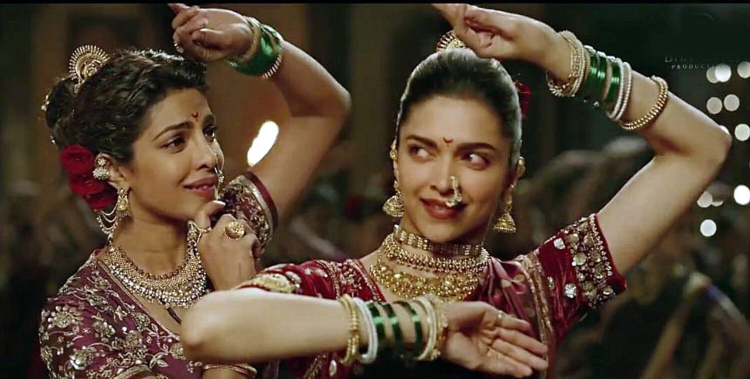 Pinga Song Bajirao Mastani Deepika Padukone Priyanka Chopra Still