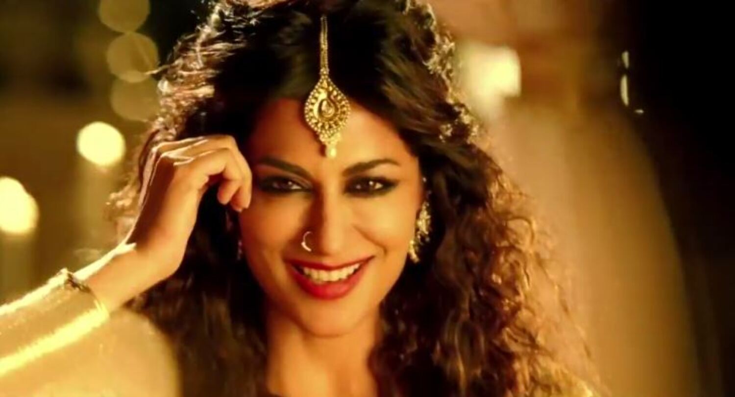 Chitrangada Singh Movie Gabbar Is Back Song Aao Raja Pic : gabbar is