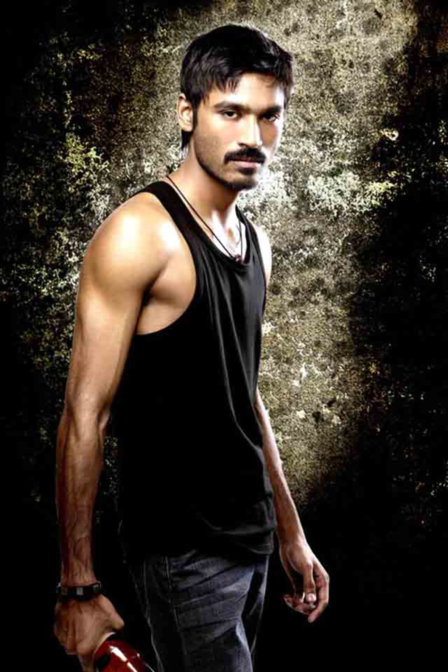 dhanush-in-tamil-movie-3-pics-3-tamil-movie-on-rediff-pages