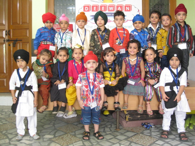 Deewan School Team