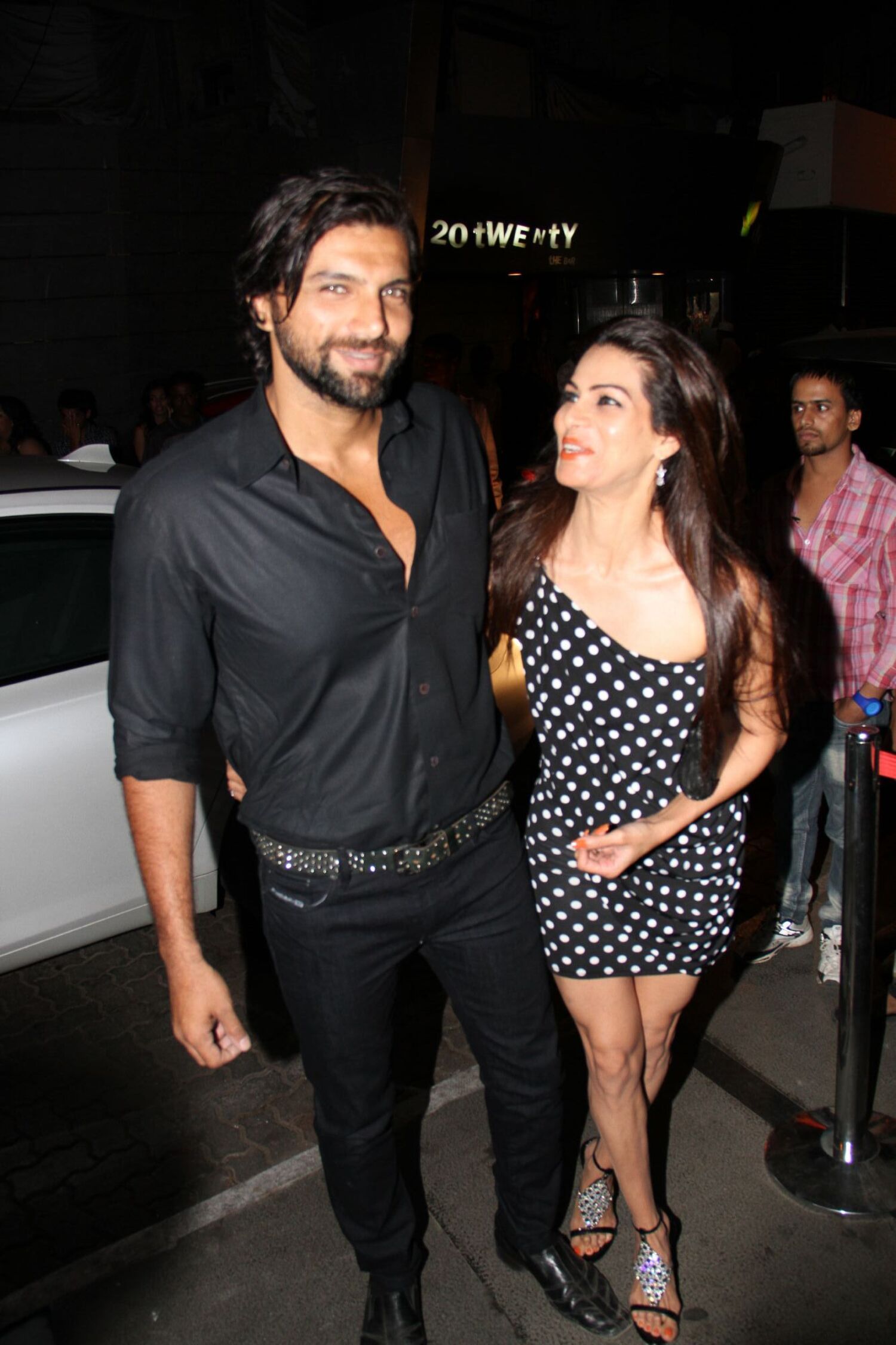 Chetan Hansraj with wife Lavina at film SHOOTOUT AT WADALA party at ...