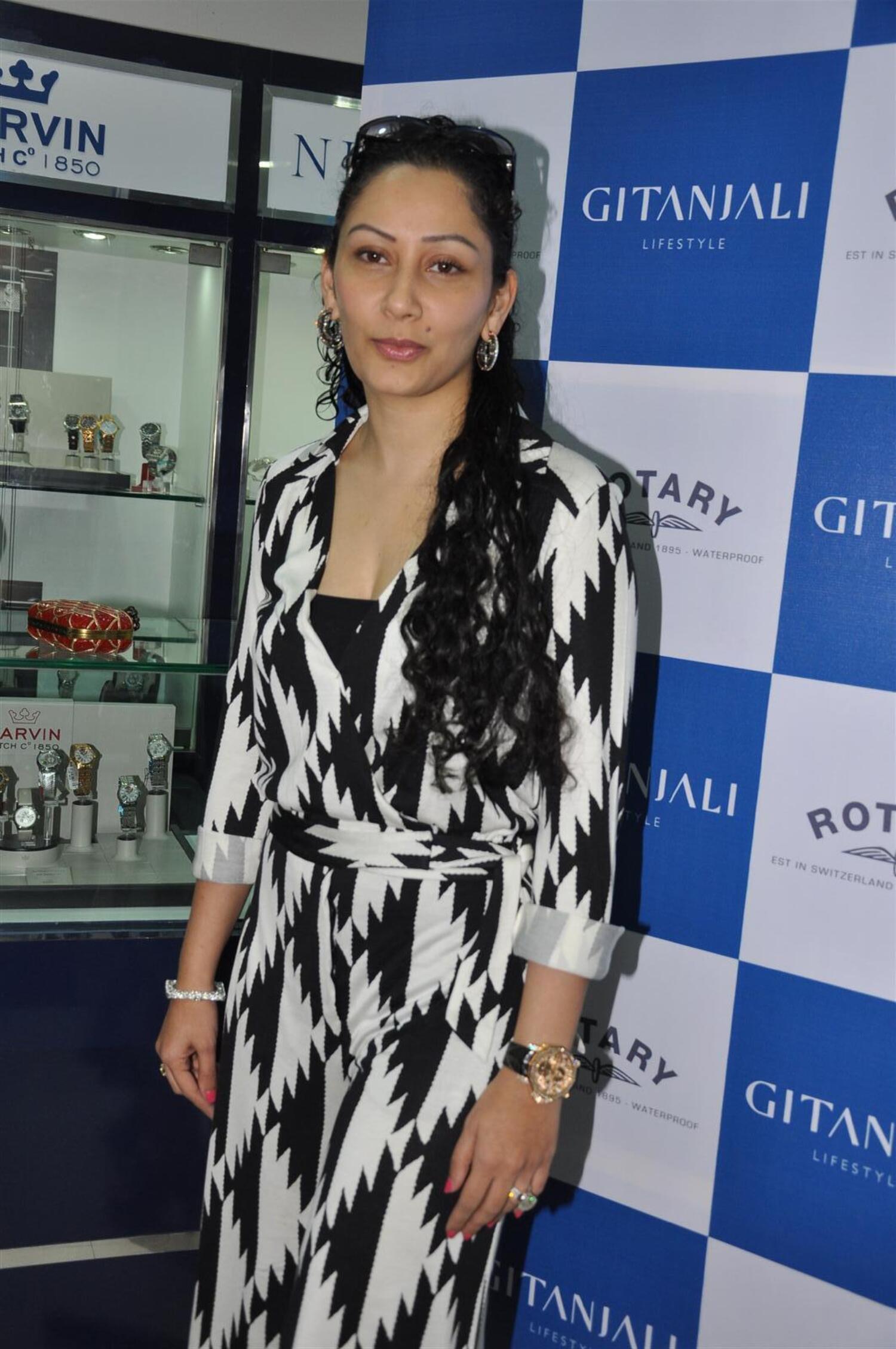 Manyata Dutt at launch of iconic Swiss brand Rotary watches at ...