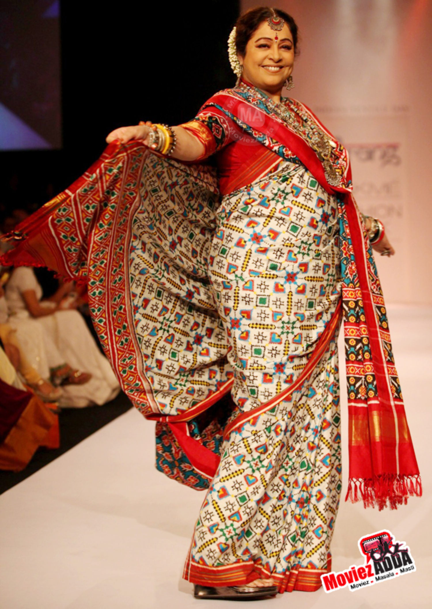 Kirron Kher walks the ramp for Gaurang at LFW Winter Festive 2013 ...