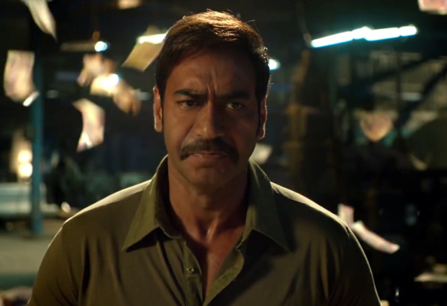 Ajay Devgan In Singham Returns Film Image : singham returns on Rediff Pages