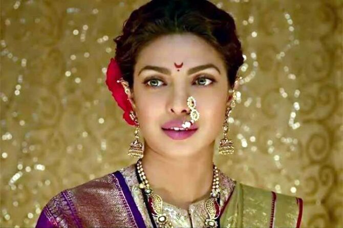 Priyanka Chopra Movie Bajirao Mastani Song Deewani Mastani Pic ...